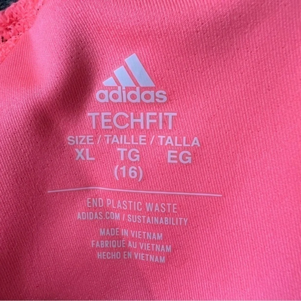 💚NWT Girls Adidas bright coral and black bike shorts size XL (16)